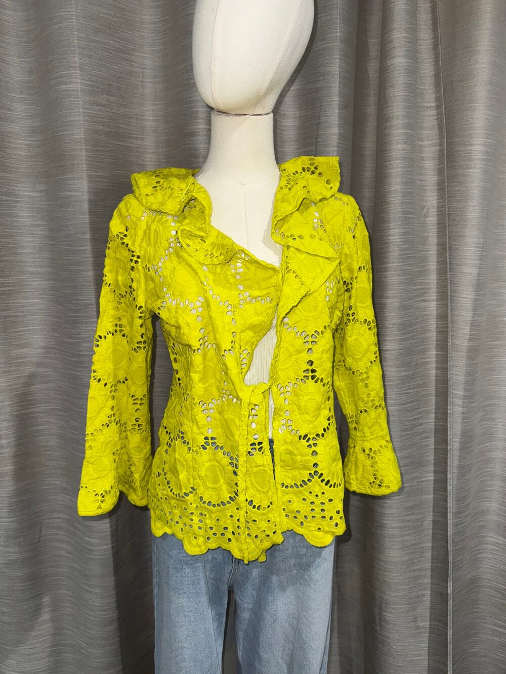 Anthracite by Muse Womens Size 6 Green Eyelet Ruffle Crochet Front Tie Blouse